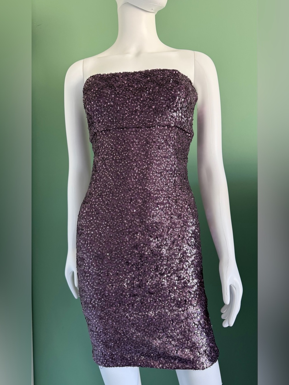 Alice + Olivia Strapless Sequin Mini Dress in Purple